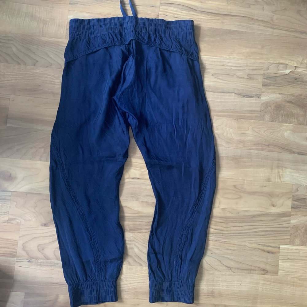 Elegant Premium Joggers: Lorna Jane Black Label